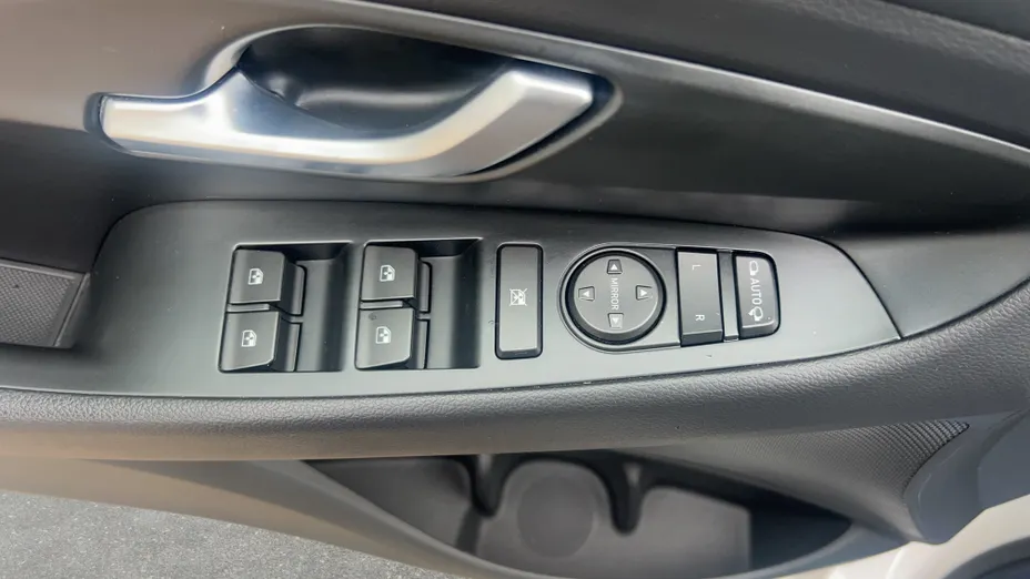 HYUNDAI i30 i30 1.0 T-GDI Modern