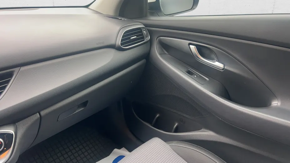 HYUNDAI i30 i30 1.0 T-GDI Modern