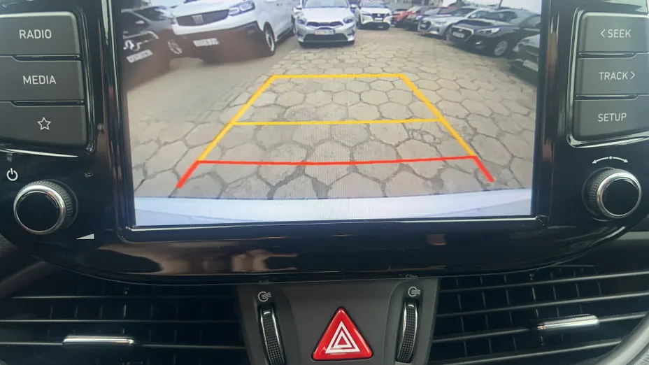 HYUNDAI i30 i30 1.0 T-GDI Modern