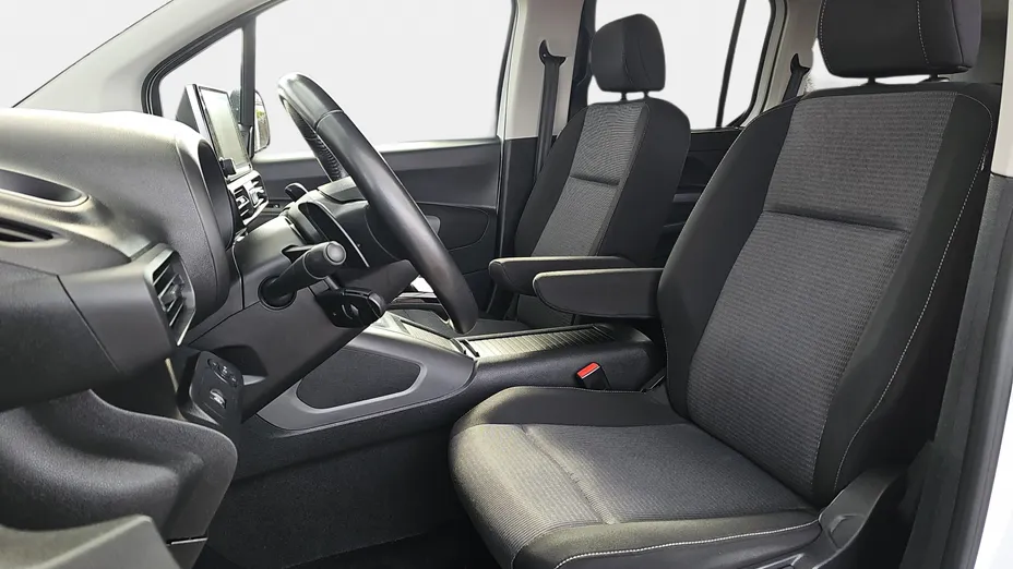 TOYOTA Proace City Verso Proace City Verso Long 1.2 D-4T Family Aut.
