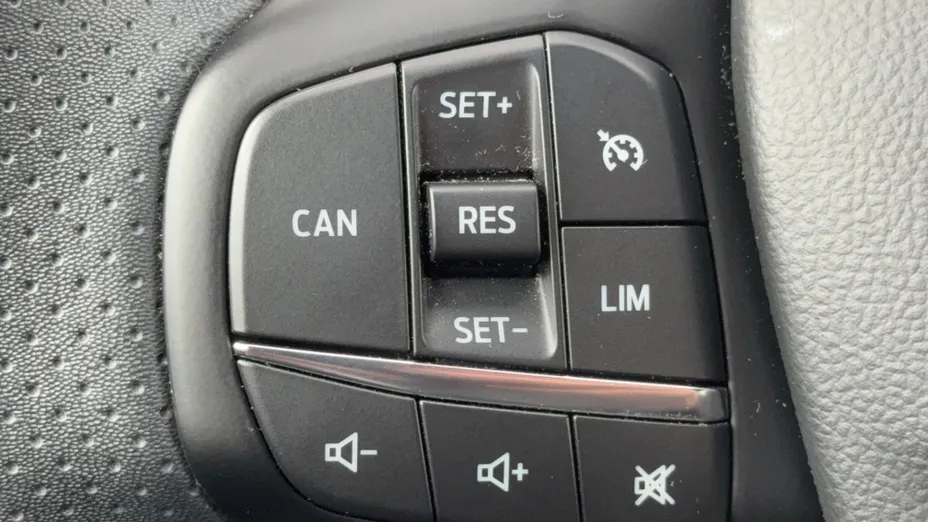 FORD Focus Focus 1.0 EcoBoost mHEV ST-Line X aut