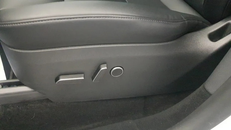 TESLA Model Y Y Long Range RWD