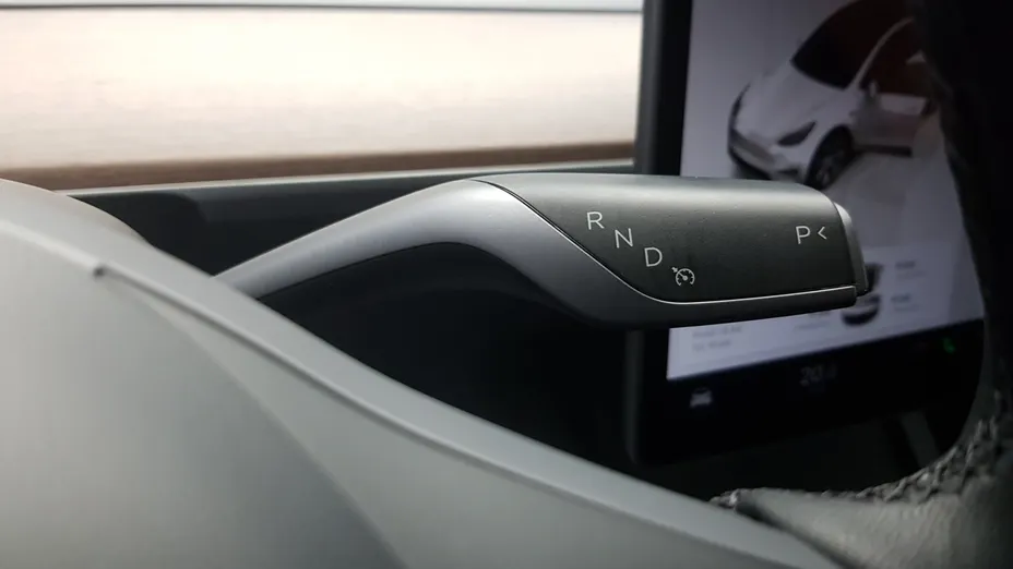 TESLA Model Y Y Long Range RWD