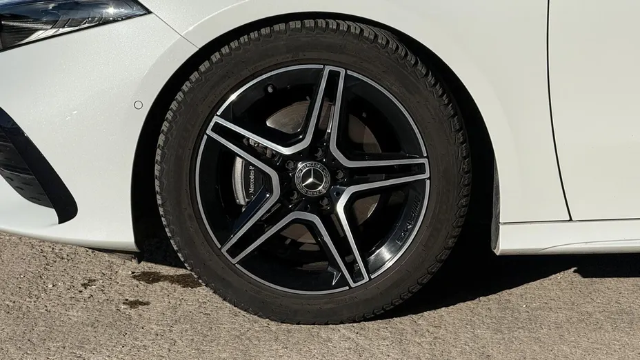 MERCEDES-BENZ A Klasa A 200 AMG Line 7G-DCT