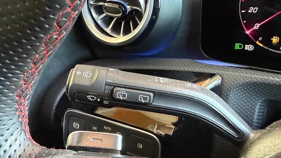 MERCEDES-BENZ A Klasa A 200 AMG Line 7G-DCT