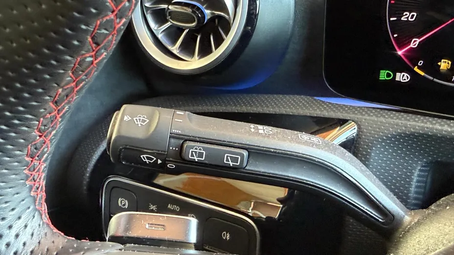 MERCEDES-BENZ A Klasa A 200 AMG Line 7G-DCT