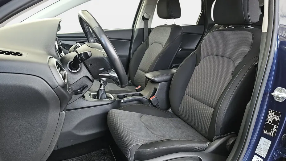 HYUNDAI i30 i30 1.5 DPI Classic +