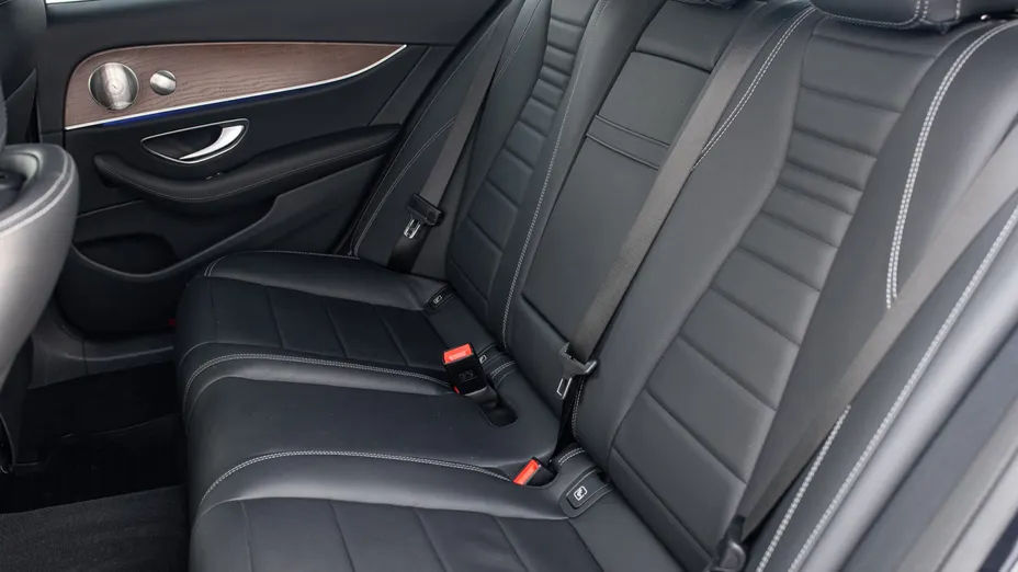 MERCEDES-BENZ E Klasa E 220 d Avantgarde