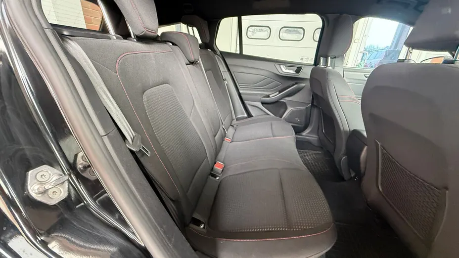 FORD Focus Focus 1.0 EcoBoost mHEV ST-Line X aut