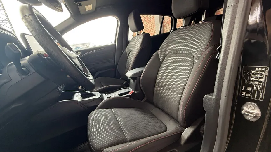 FORD Focus Focus 1.0 EcoBoost mHEV ST-Line X aut