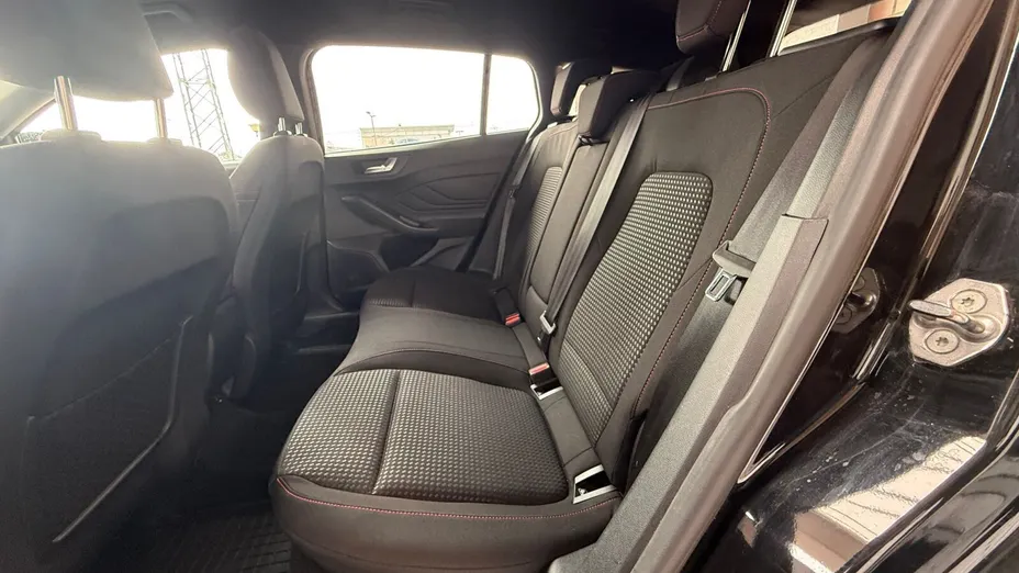 FORD Focus Focus 1.0 EcoBoost mHEV ST-Line X aut