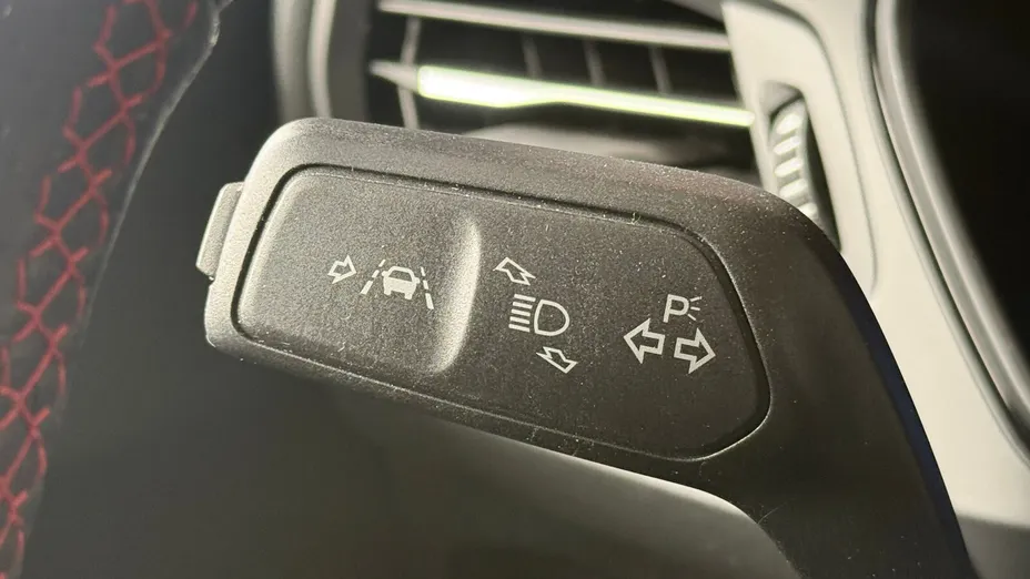 FORD Focus Focus 1.0 EcoBoost mHEV ST-Line X aut