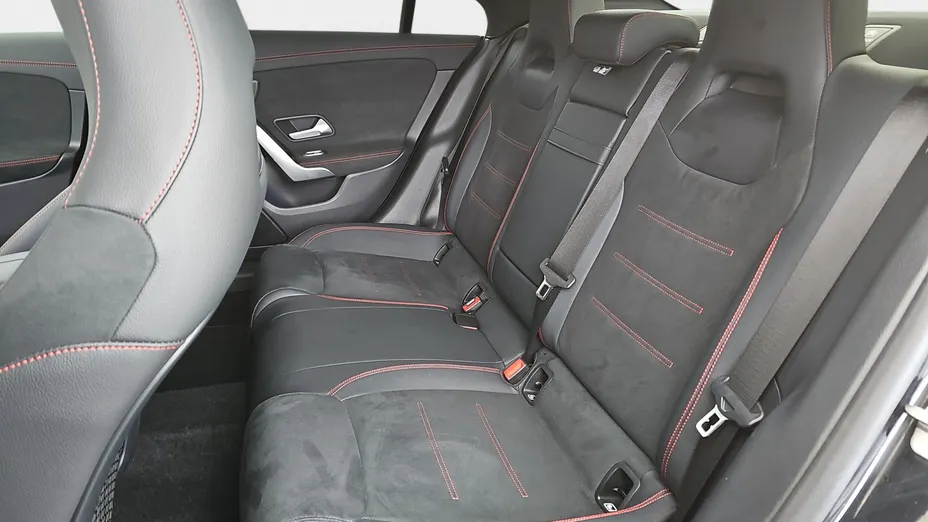 MERCEDES-BENZ CLA CLA 250 mHEV 4-Matic AMG Line 8G-DCT