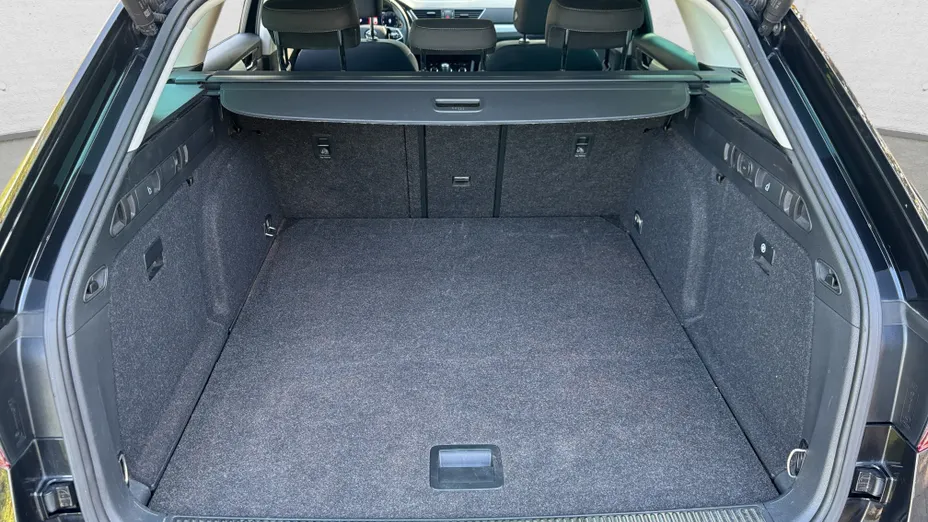 SKODA Superb Superb 2.0 TDI SCR Ambition DSG