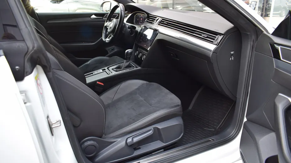 VOLKSWAGEN Arteon Arteon 2.0 TDI Bi-Turbo SCR 4Mot. Elegance DSG