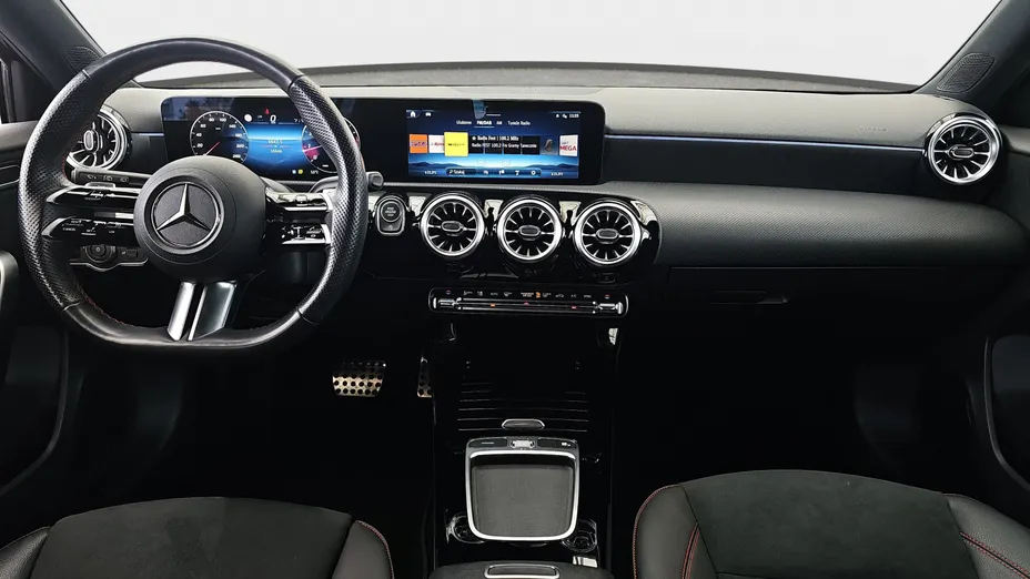 MERCEDES-BENZ A Klasa A 200 AMG Line 7G-DCT