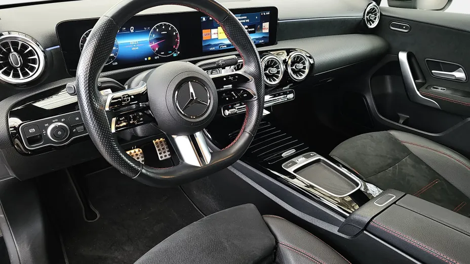 MERCEDES-BENZ A Klasa A 200 AMG Line 7G-DCT