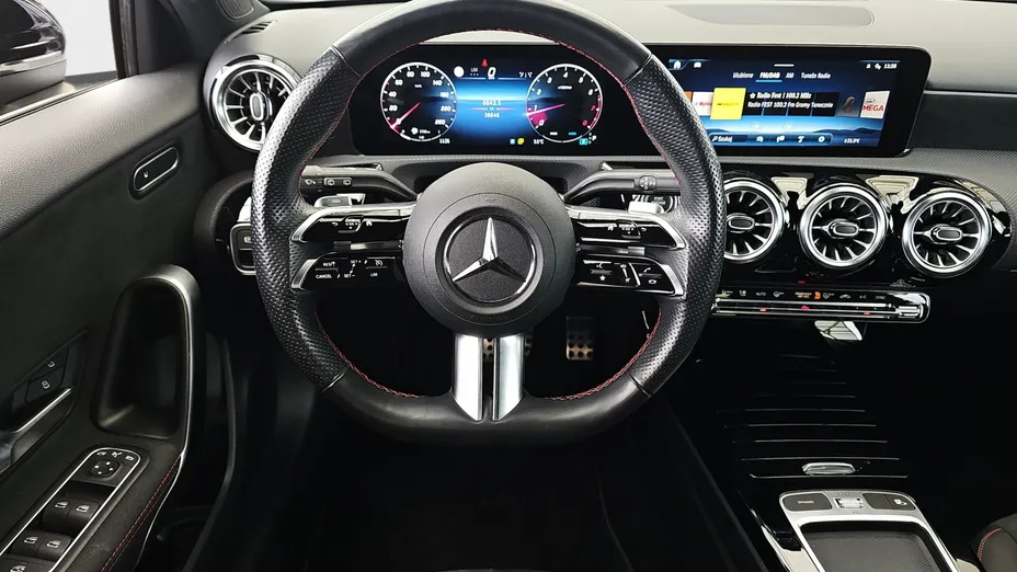 MERCEDES-BENZ A Klasa A 200 AMG Line 7G-DCT