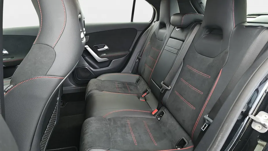 MERCEDES-BENZ A Klasa A 200 AMG Line 7G-DCT