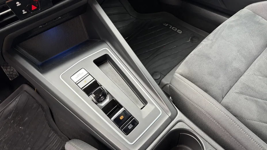 VOLKSWAGEN Golf Golf VIII 1.5 eTSI EVO Style DSG