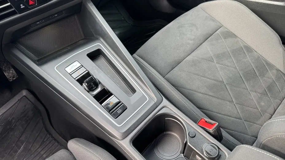 VOLKSWAGEN Golf Golf VIII 1.5 eTSI EVO Style DSG