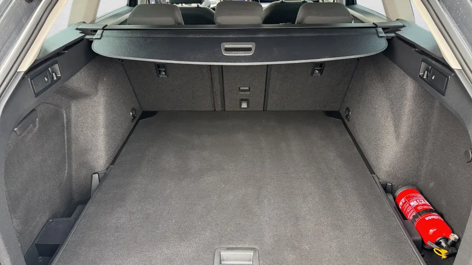 VOLKSWAGEN Golf Golf VIII 1.5 eTSI EVO Style DSG