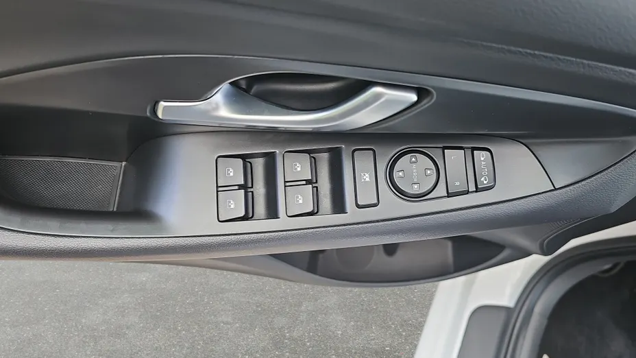 HYUNDAI i30 i30 1.0 T-GDI Modern