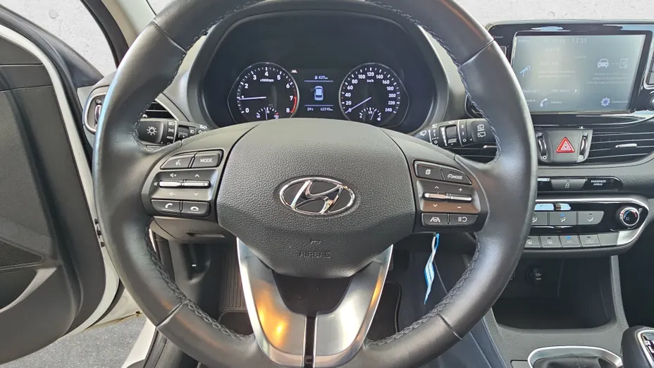HYUNDAI i30 i30 1.0 T-GDI Modern