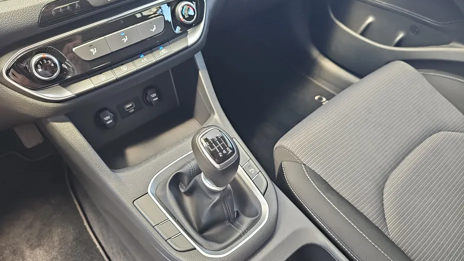 HYUNDAI i30 i30 1.0 T-GDI Modern
