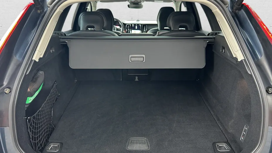 VOLVO XC60 XC60 B5 B AWD Ultimate Dark aut