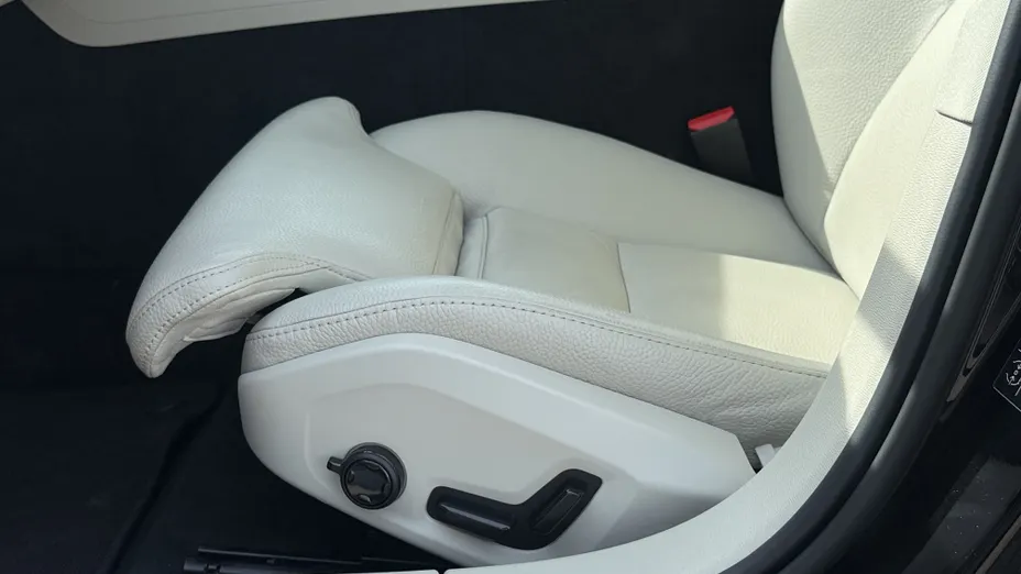 VOLVO V60 V60 B4 B Plus Dark aut