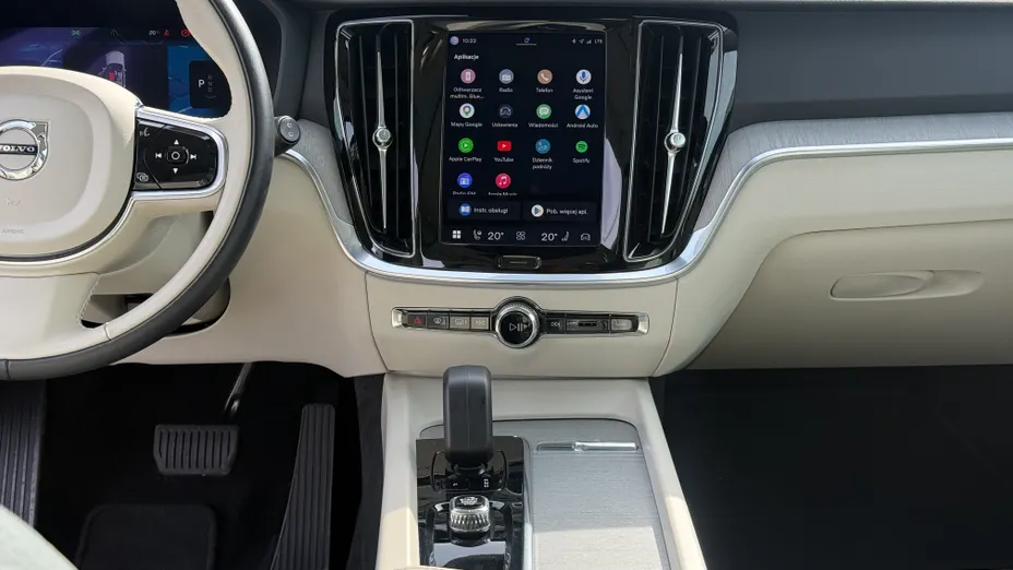 VOLVO V60 V60 B4 B Plus Dark aut