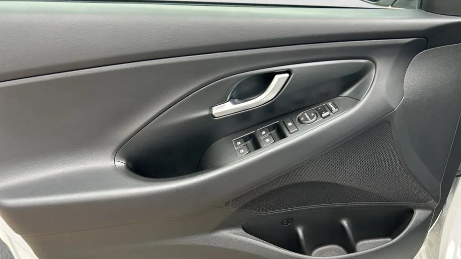 HYUNDAI i30 i30 1.0 T-GDI Modern