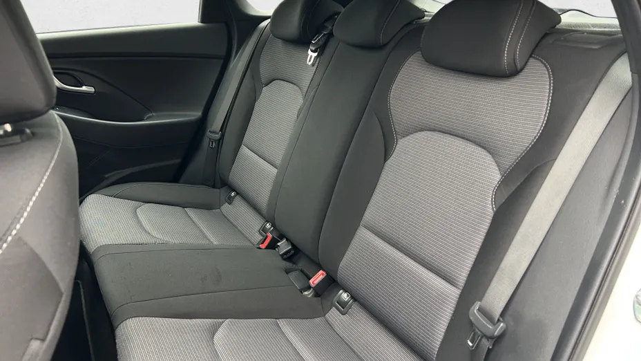 HYUNDAI i30 i30 1.0 T-GDI Modern