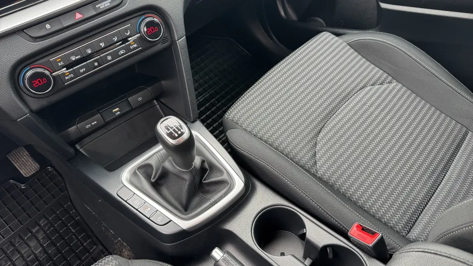 KIA Cee'd Ceed 1.5 T-GDI M