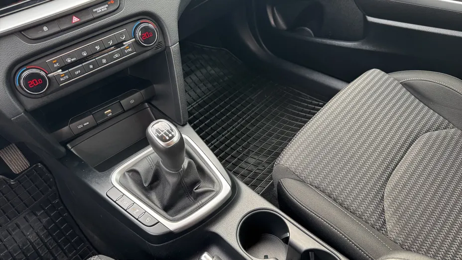 KIA Cee'd Ceed 1.5 T-GDI M
