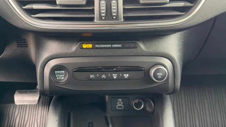 FORD Focus Focus 1.0 EcoBoost mHEV Titanium X aut