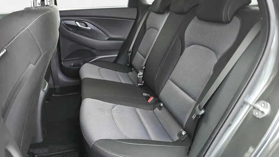 HYUNDAI i30 i30 1.0 T-GDI Modern