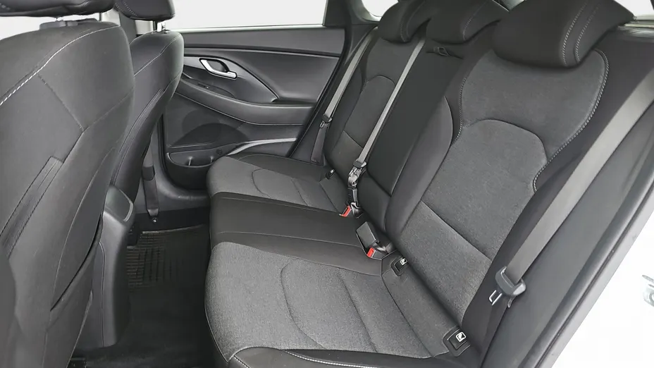 HYUNDAI i30 i30 1.5 DPI Smart