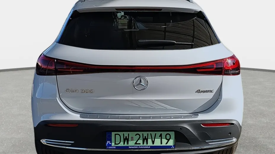 MERCEDES-BENZ EQA EQA 300 66.5kWh 4-Matic Progressive