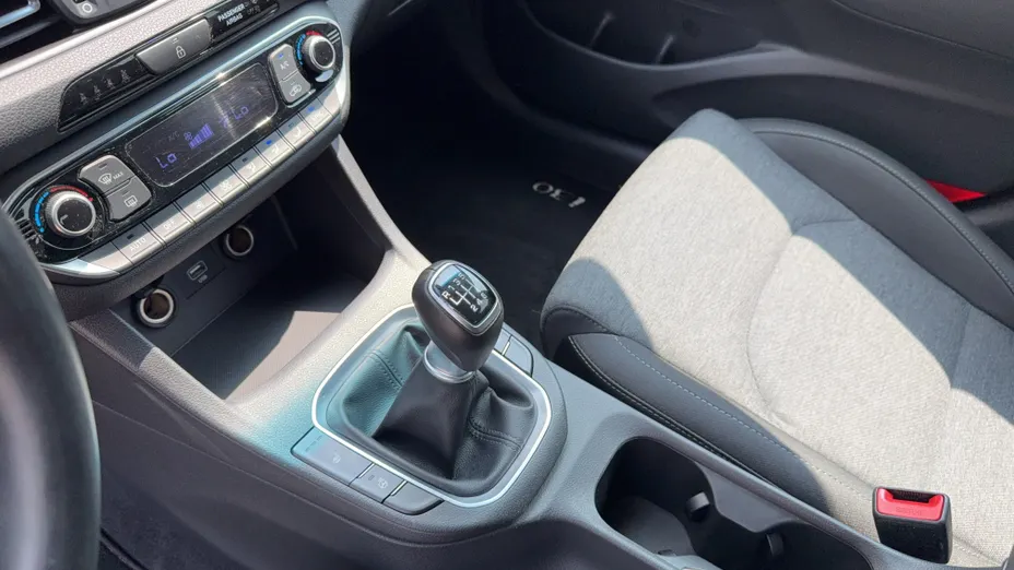 HYUNDAI i30 i30 1.0 T-GDI Smart