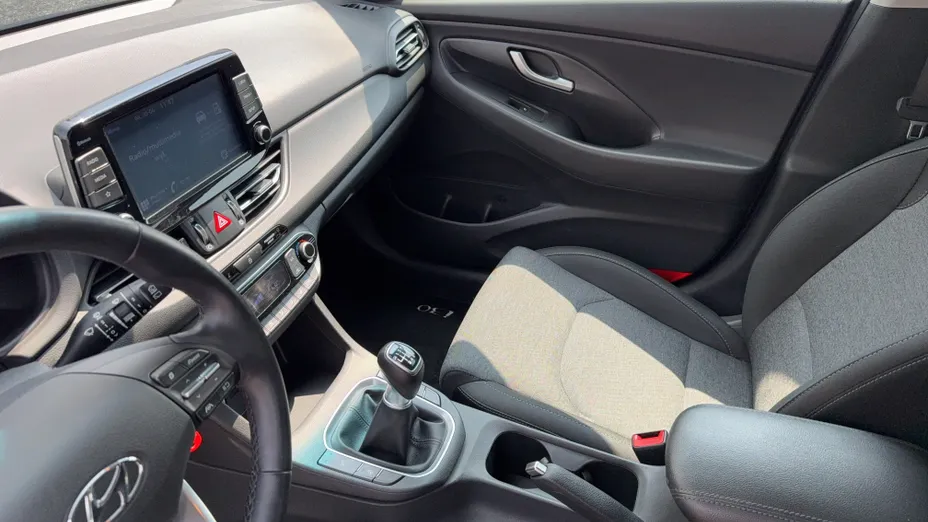 HYUNDAI i30 i30 1.0 T-GDI Smart