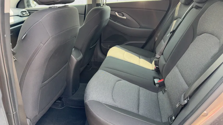 HYUNDAI i30 i30 1.0 T-GDI Smart