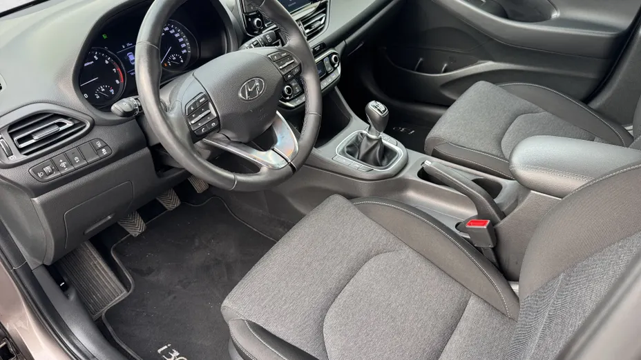 HYUNDAI i30 i30 1.0 T-GDI Smart