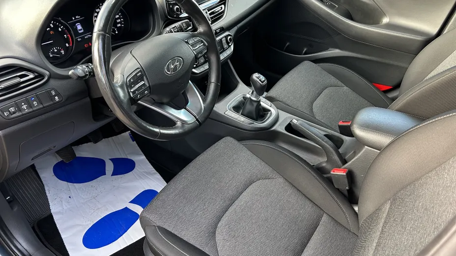 HYUNDAI i30 i30 1.0 T-GDI Smart