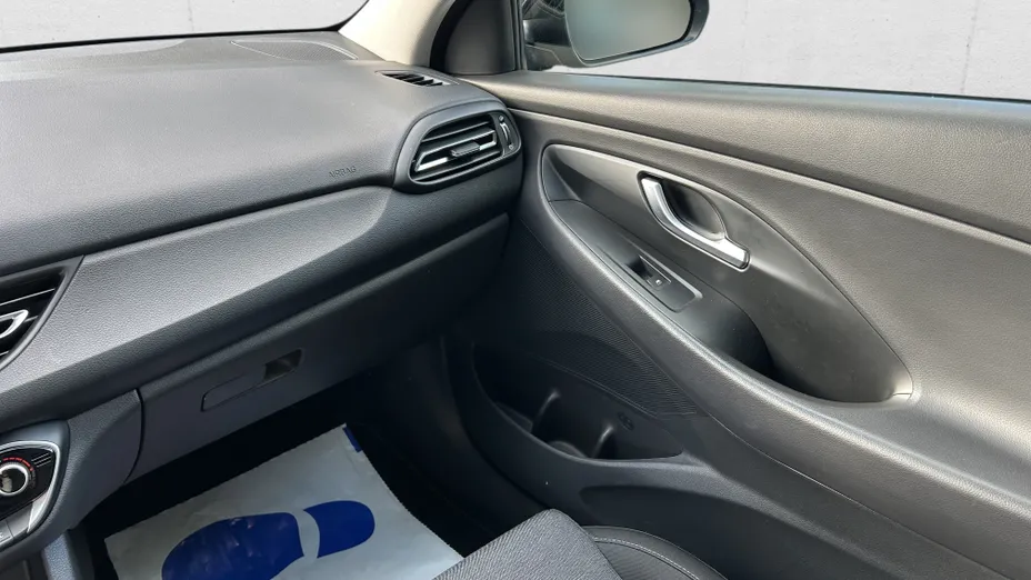 HYUNDAI i30 i30 1.0 T-GDI Smart