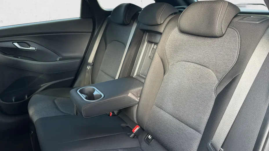 HYUNDAI i30 i30 1.0 T-GDI Smart