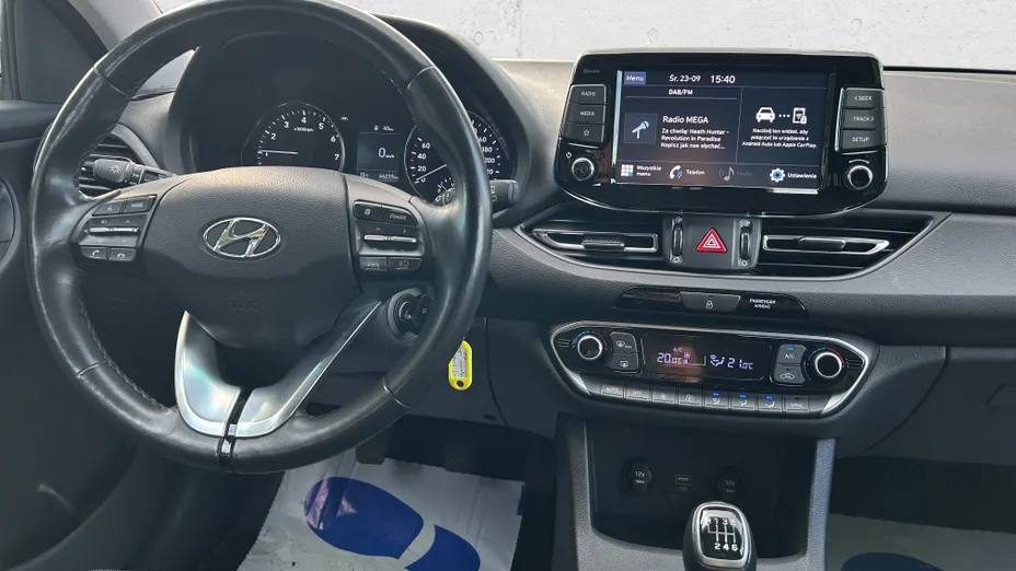 HYUNDAI i30 i30 1.0 T-GDI Smart