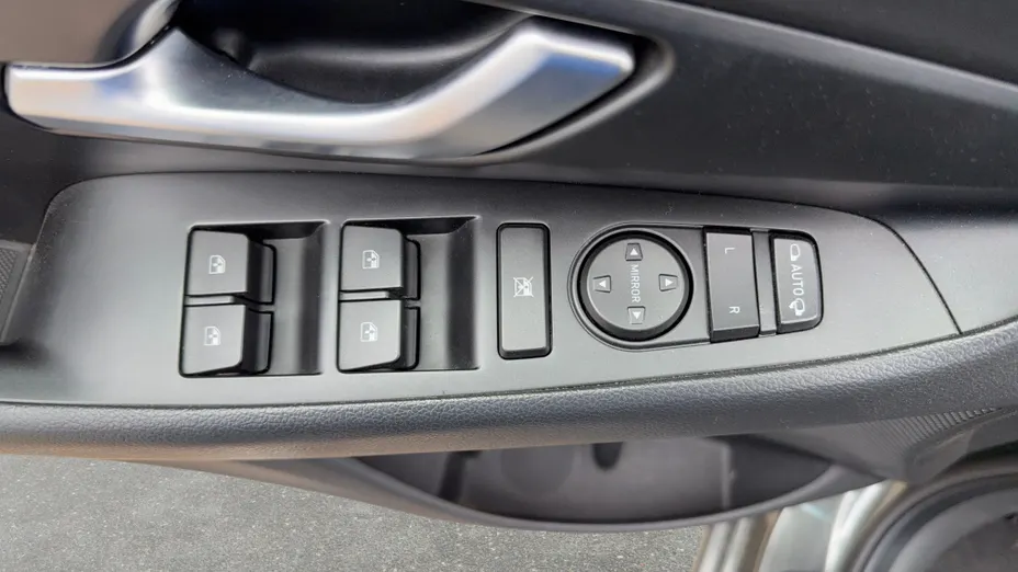 HYUNDAI i30 i30 1.0 T-GDI Smart