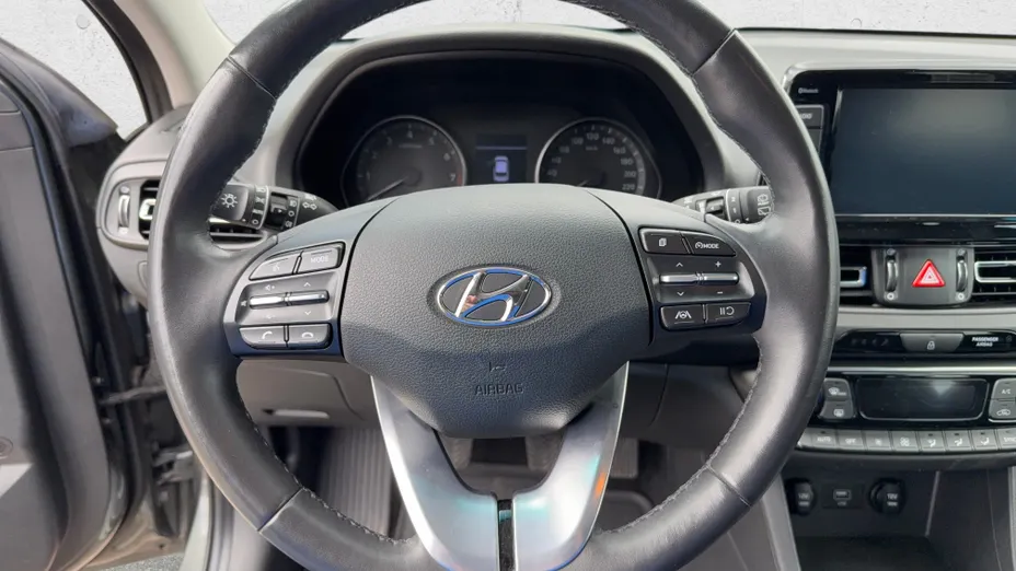 HYUNDAI i30 i30 1.0 T-GDI Smart